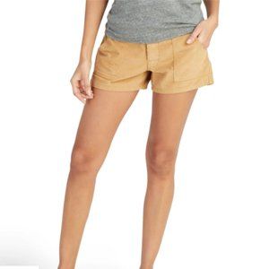 Corduroy shorts in Toast